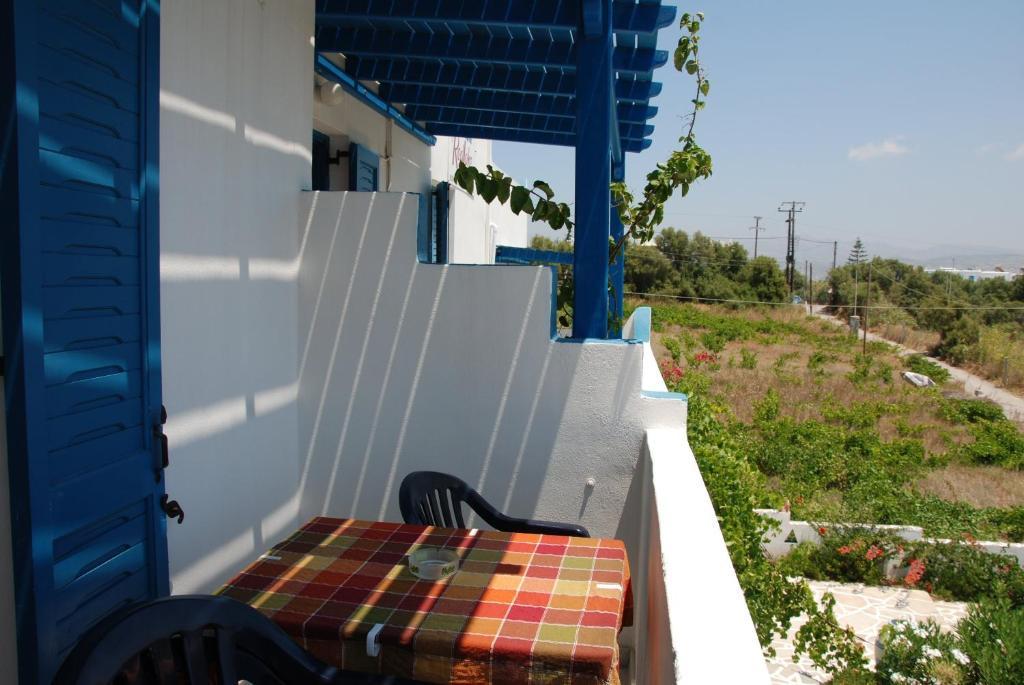 Koulas Pension - Red Lake Agios Prokopios  Exterior photo